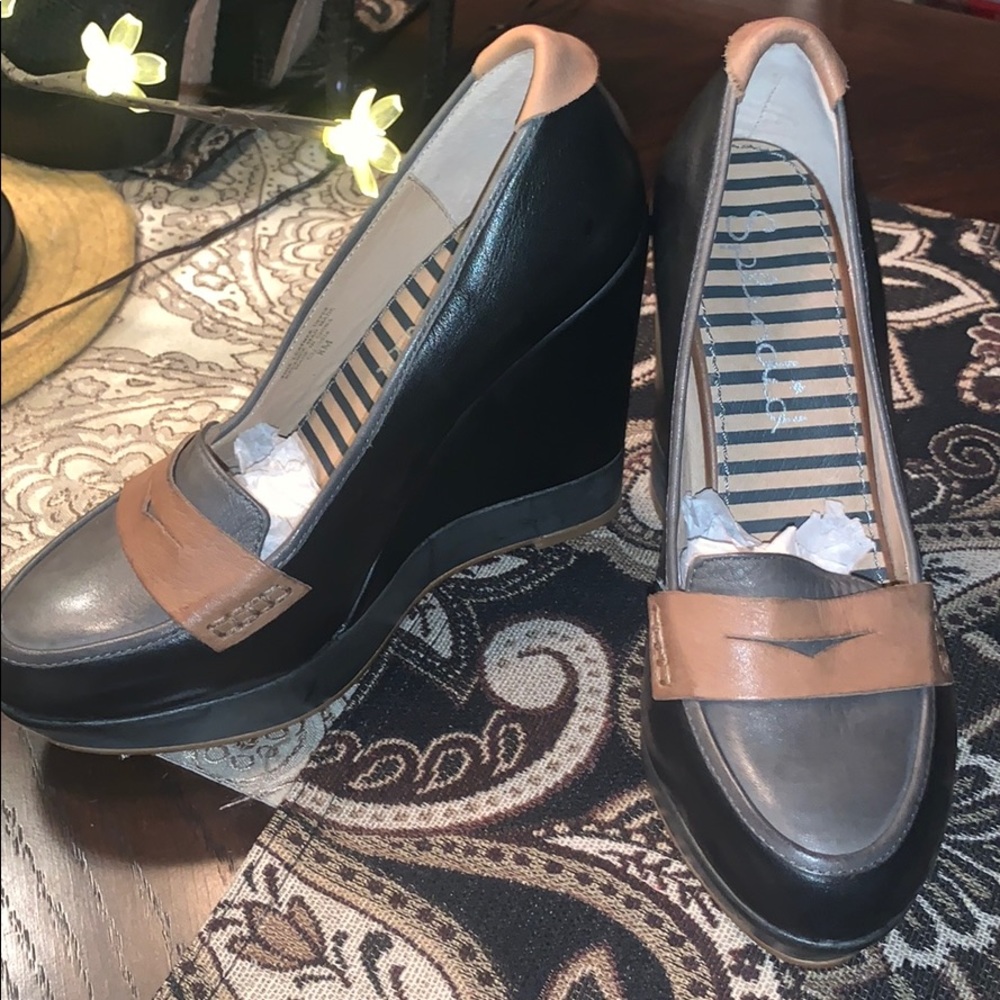 Splendid Wedge Heels size 8